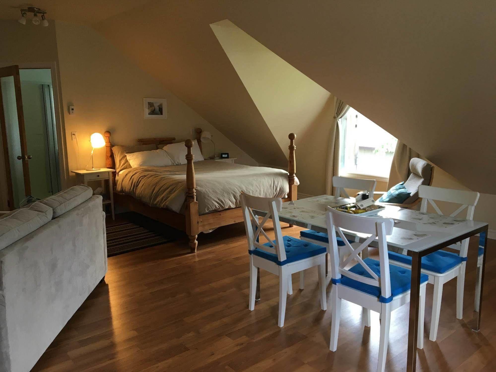 Merrickville Guest Suites Extérieur photo